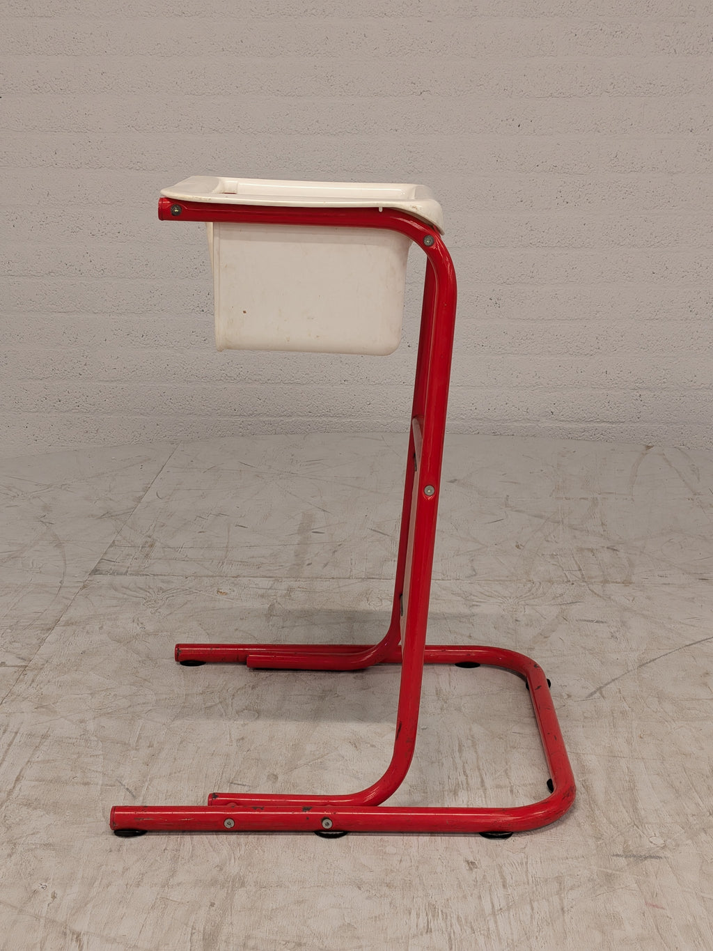 Vintage IKEA kinderstoel, rood buisframe