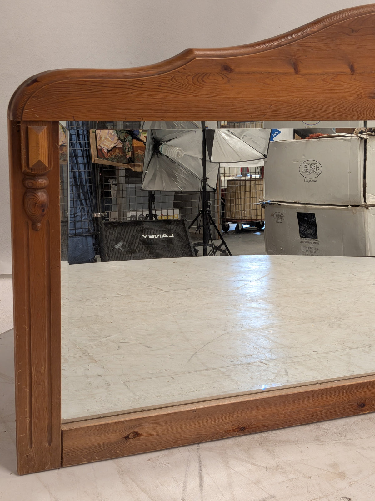 Grenen spiegel met geslepen glas