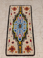 Vintage handgeknoopt kleedje, Oosters motief