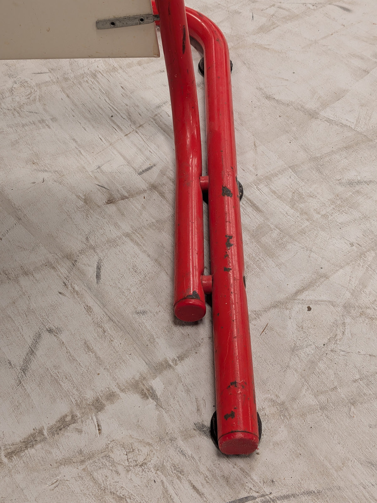 Vintage IKEA kinderstoel, rood buisframe
