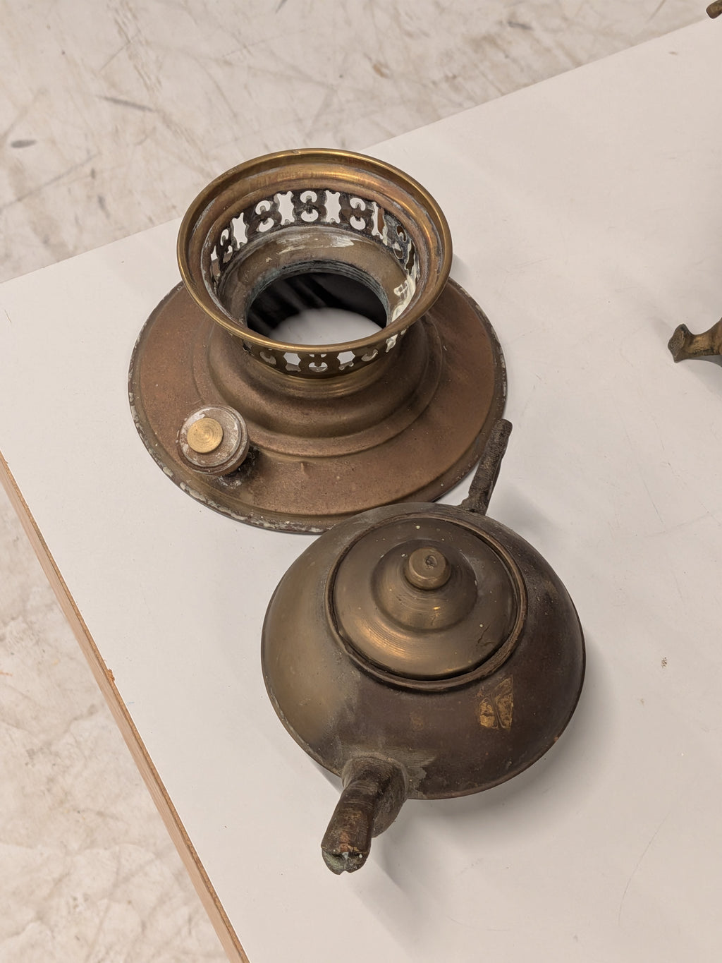 Messing samovar met theepotje