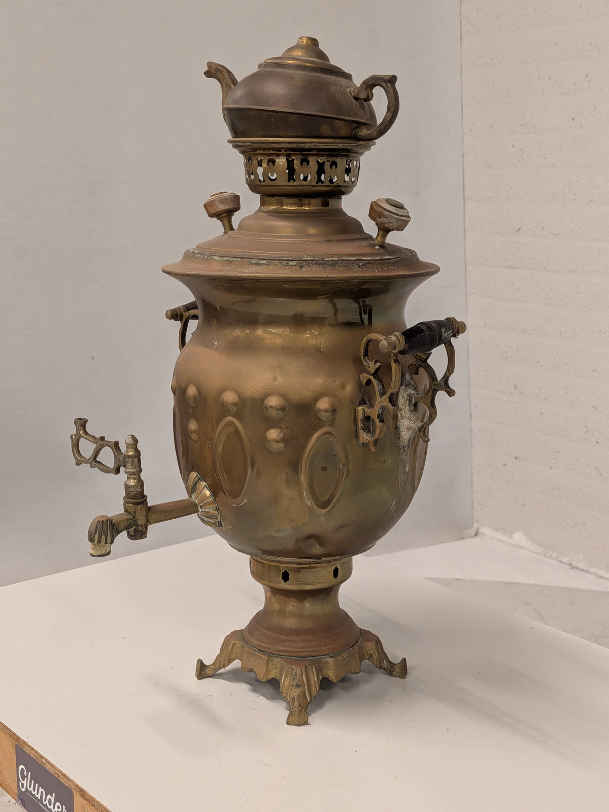 Messing samovar met theepotje