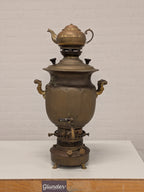 Russische samovar met theepotje, decoratief