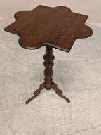 Wijntafel met gekarteld blad