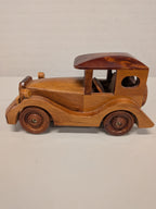 Houten oldtimer van thuyahout