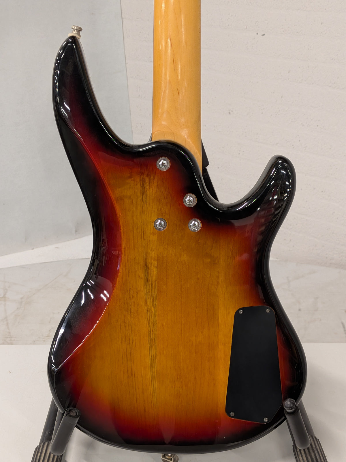 Samick basgitaar, linkshandig