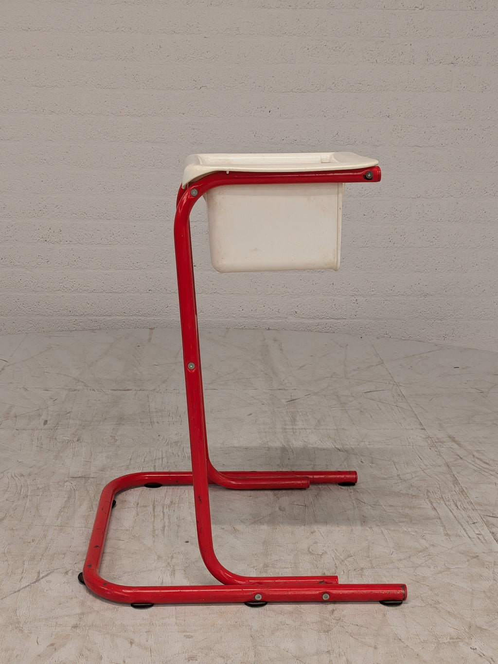 Vintage IKEA kinderstoel, rood buisframe