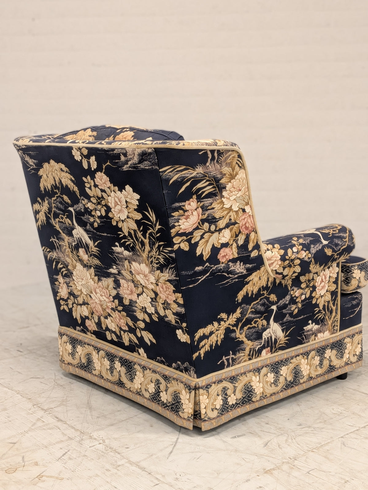 Fauteuil bloemenstof donkerblauw