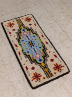 Vintage handgeknoopt kleedje, Oosters motief