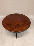 Ronde tafel op driepoot