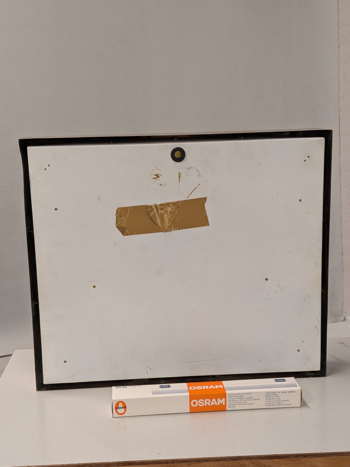 Bitburger vitrinekastje met verlichting