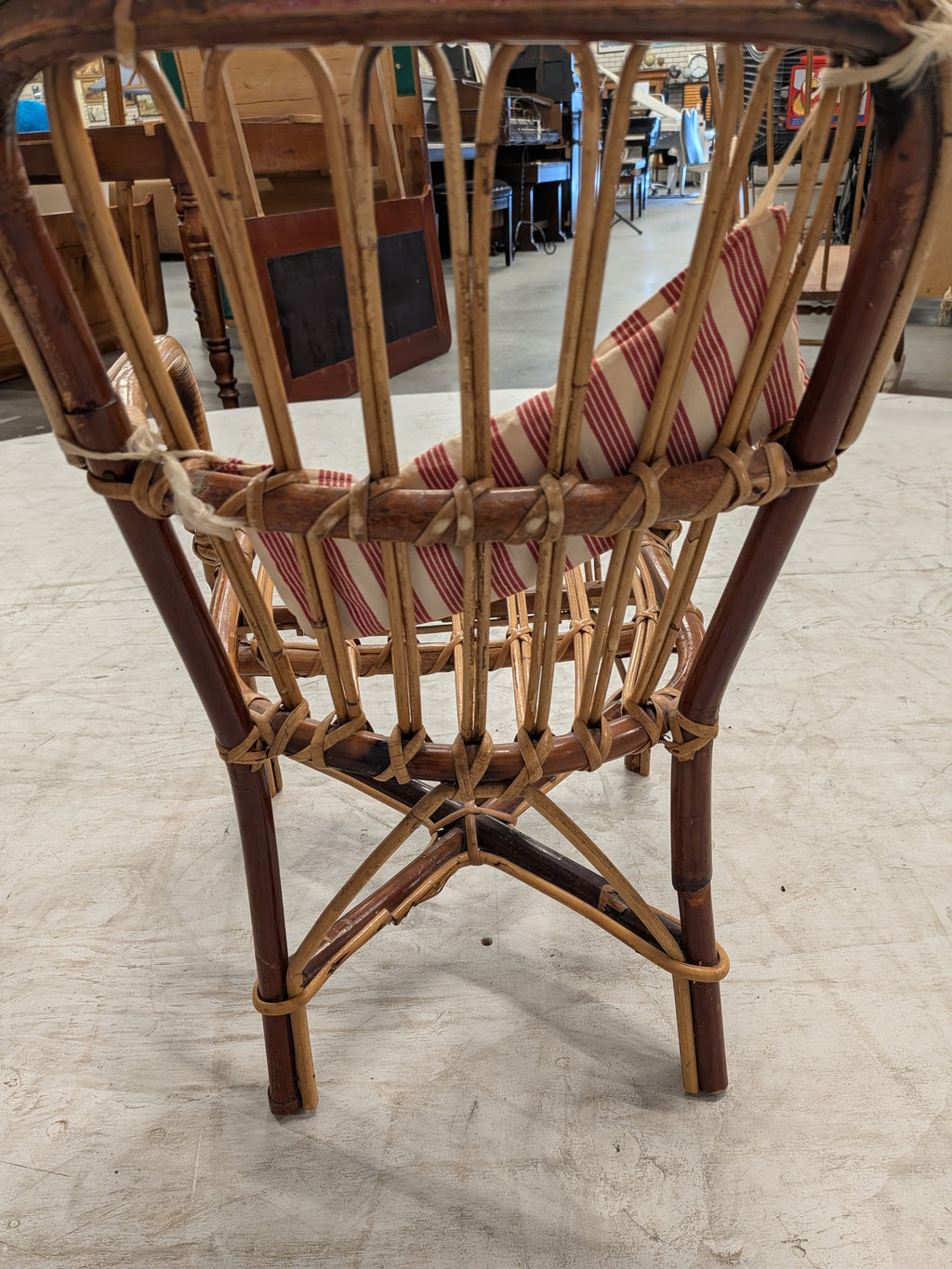 Rotan kinderstoeltje