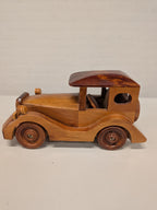 Houten oldtimer van thuyahout