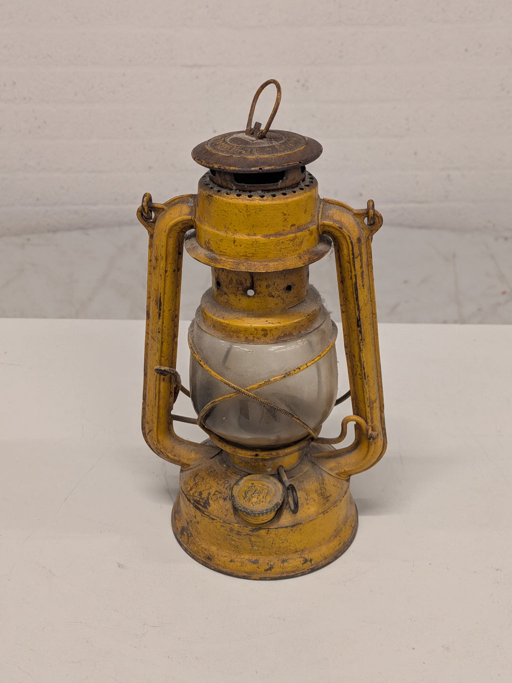 Feuerhand Baby Special 275 stormlamp
