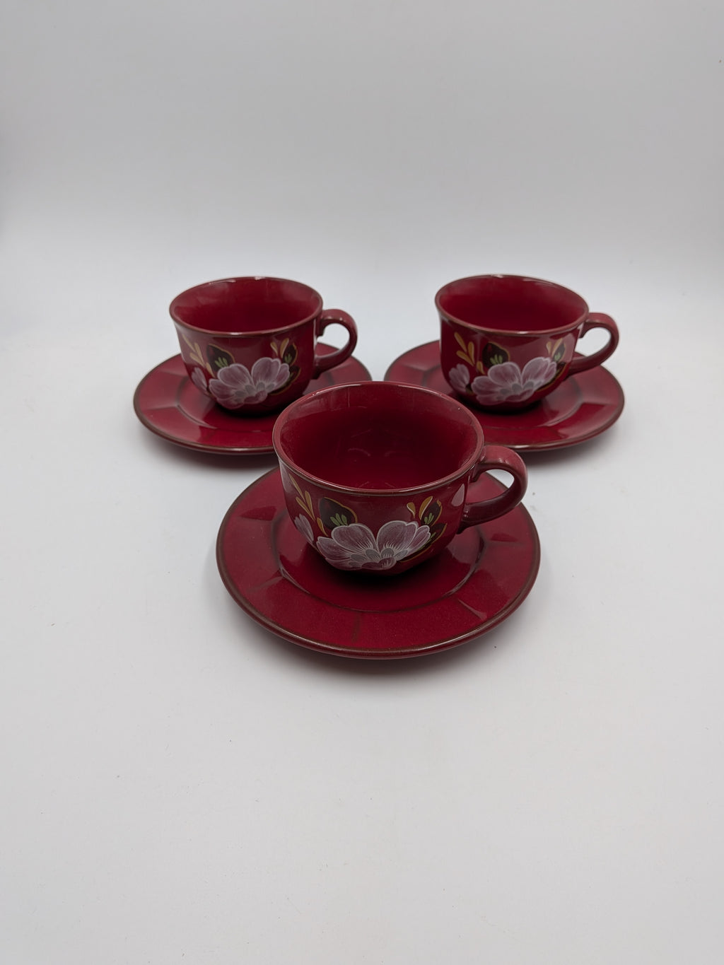 Winterling koffieservies, rood met bloemen (16-delig)