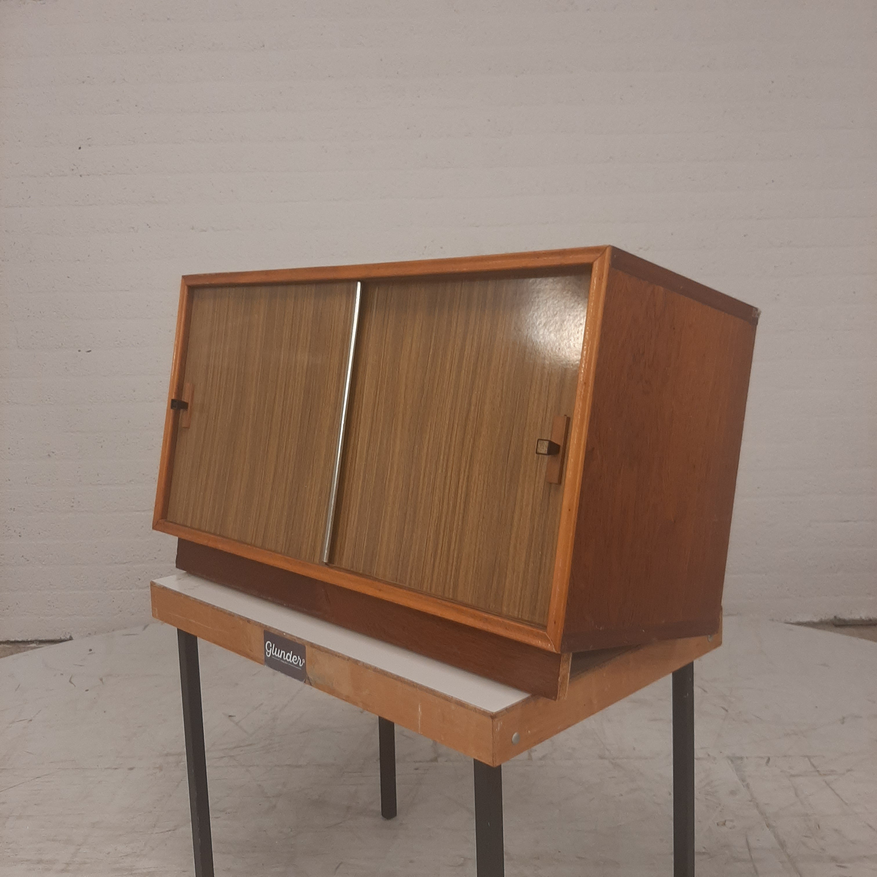 Keuken bovenkastje mid century modern