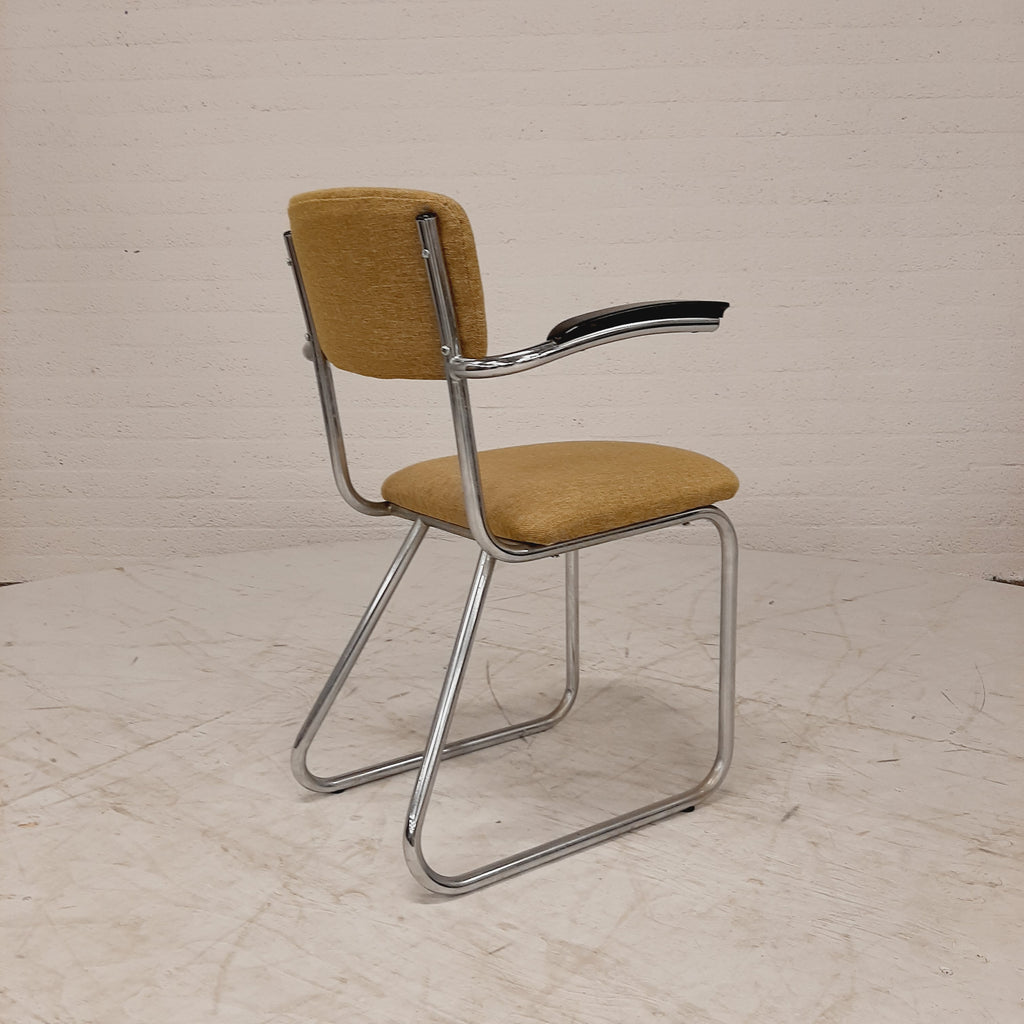 Buisframestoel gele bekleding