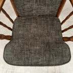 Eiken oorfauteuil met grijze bekleding