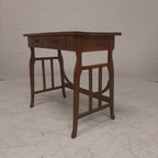 Eiken schrijftafel/ sidetable
