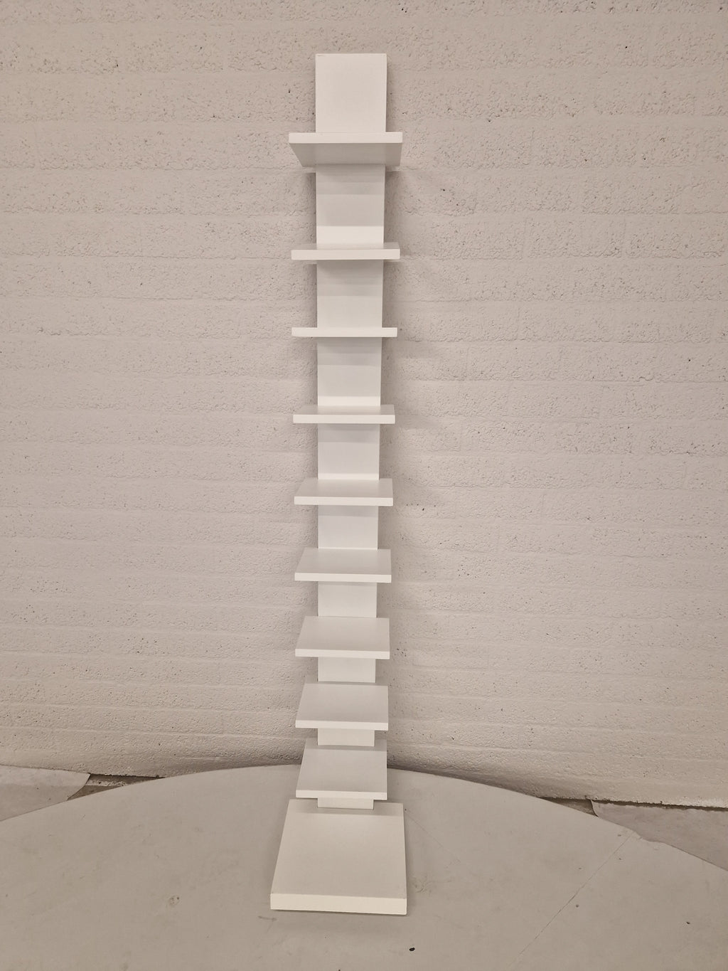 Muurplank, boekenplank