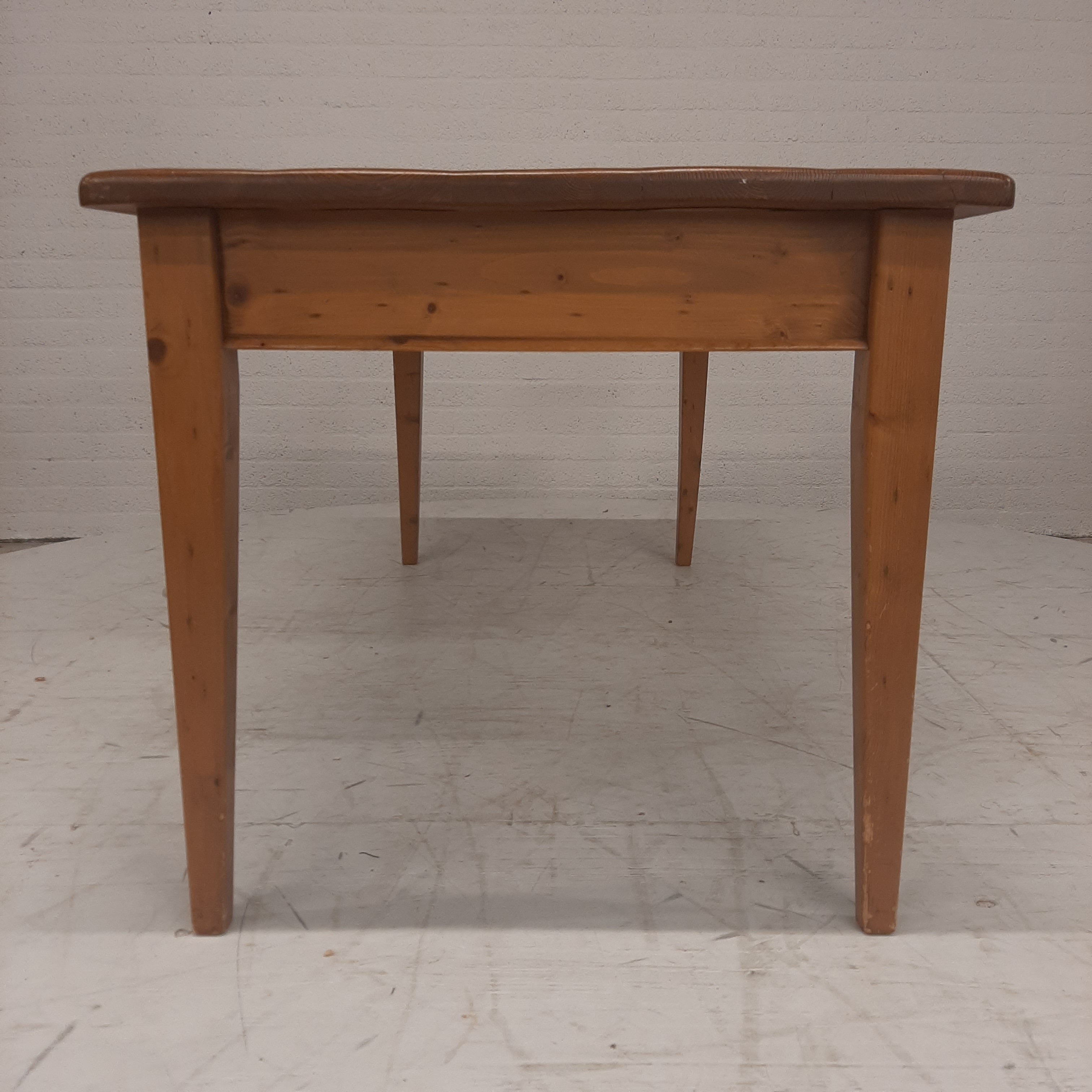 Grenen bureau / tafel