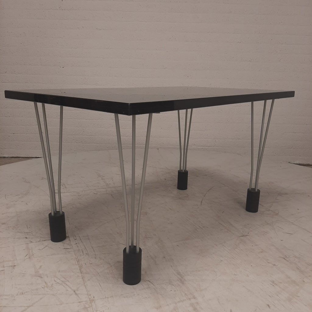 Design tafel met black calaxy granieten blad
