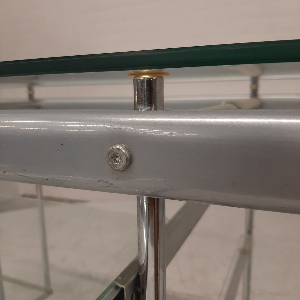 Glazen bureau op buizenframe