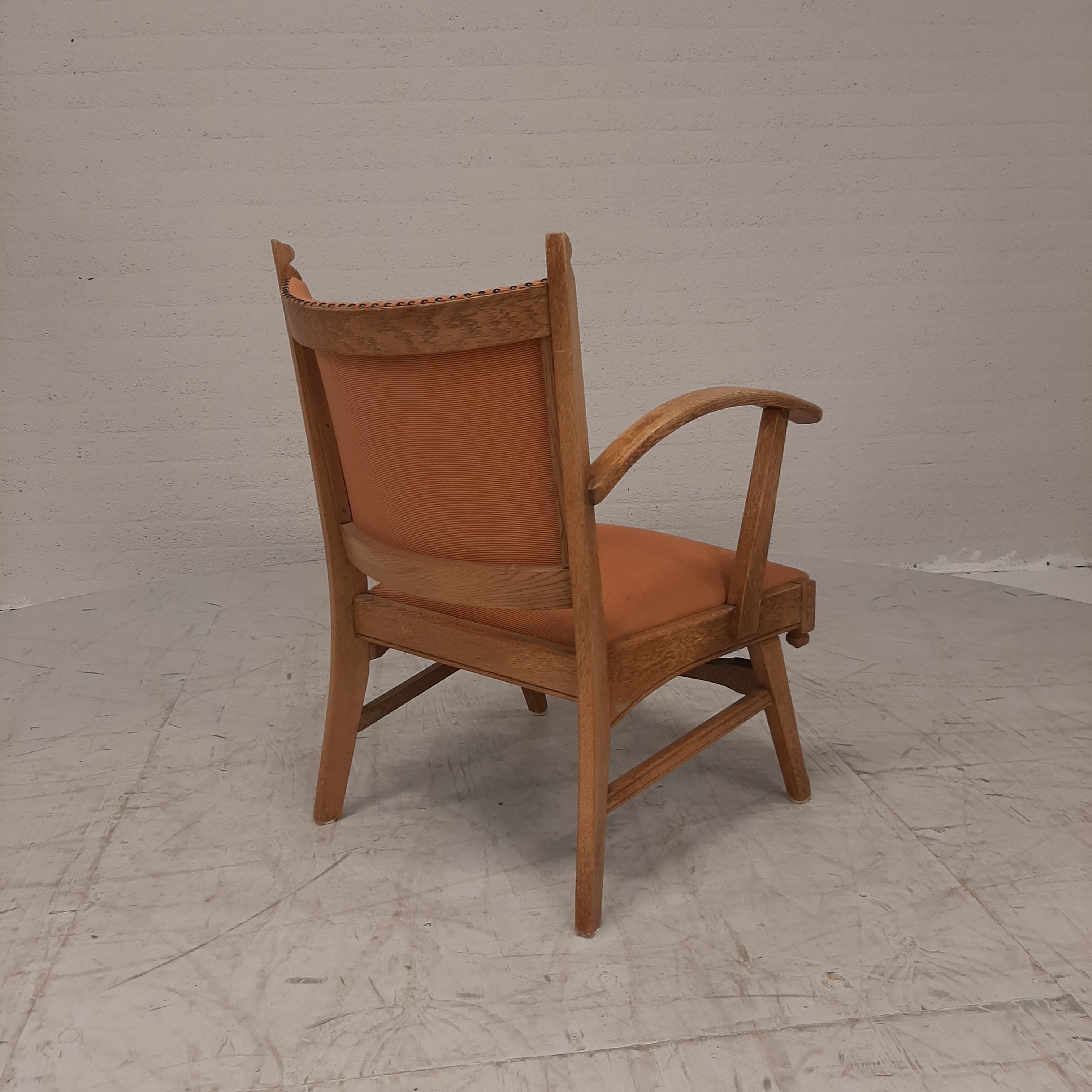 Vintage eiken fauteuil oranje bekleding