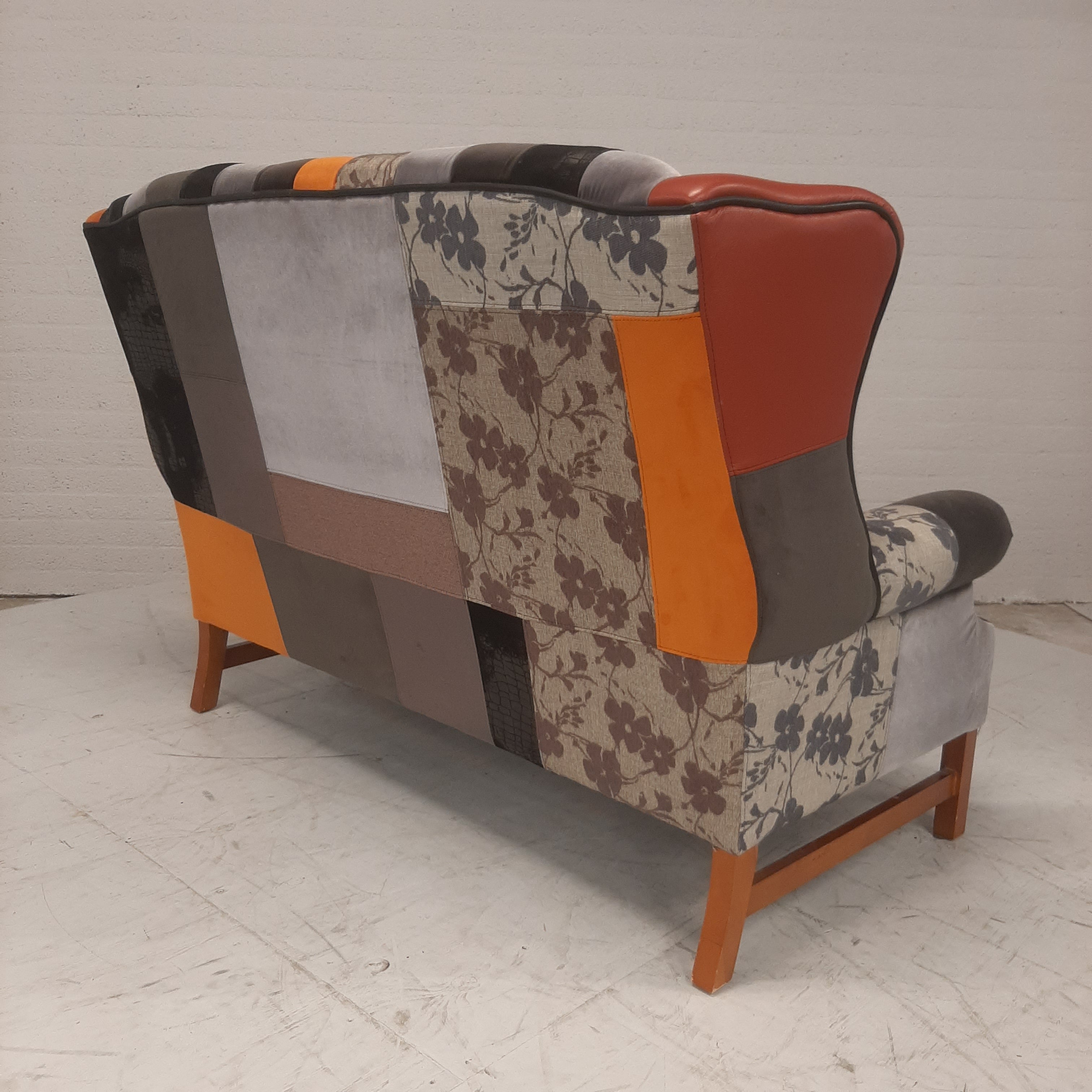 Jan Frantzen patchwork Chesterfield bank