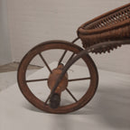 Antieke poppenwagen