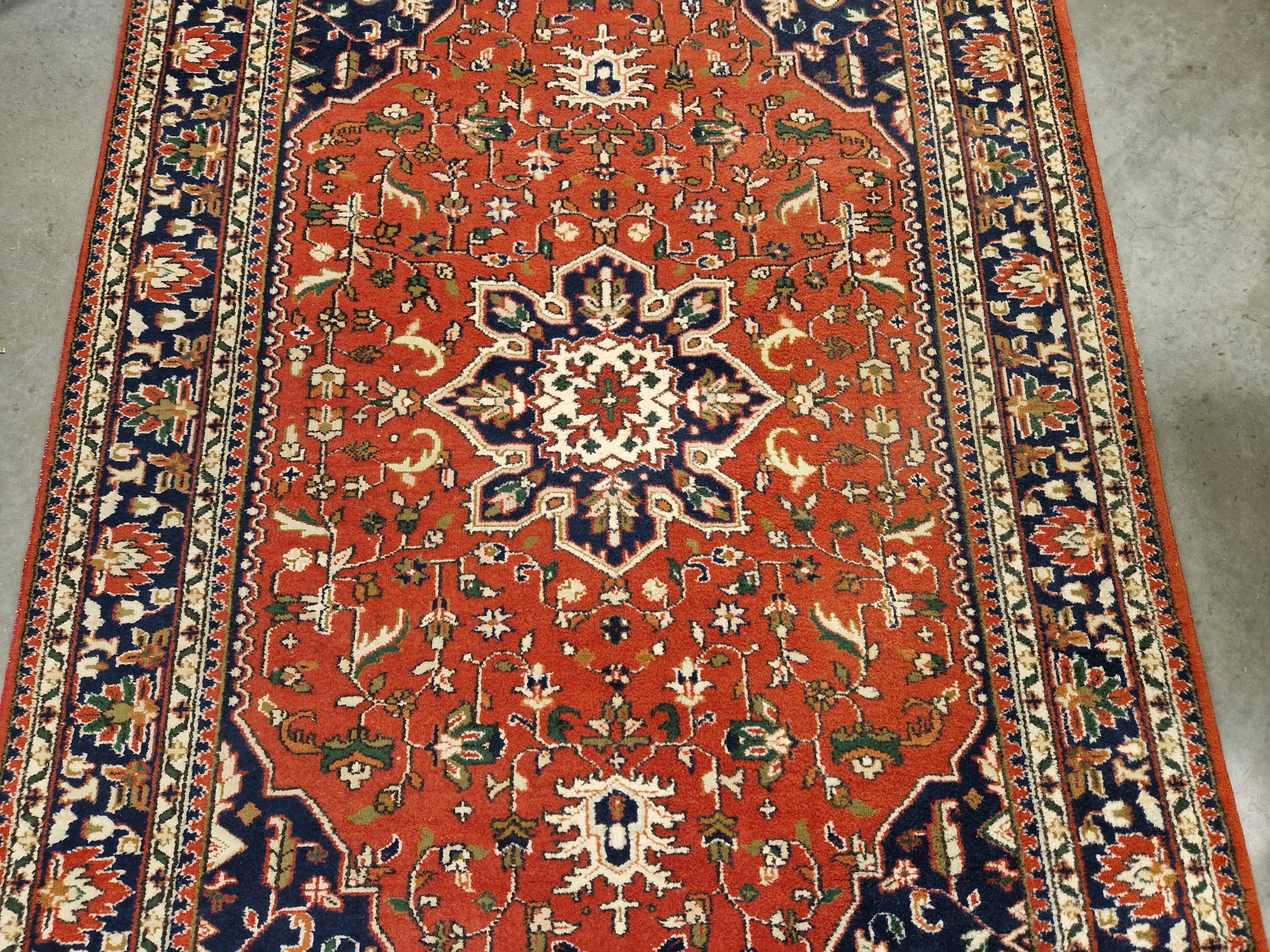 Perzisch tapijt, handgeknoopt,