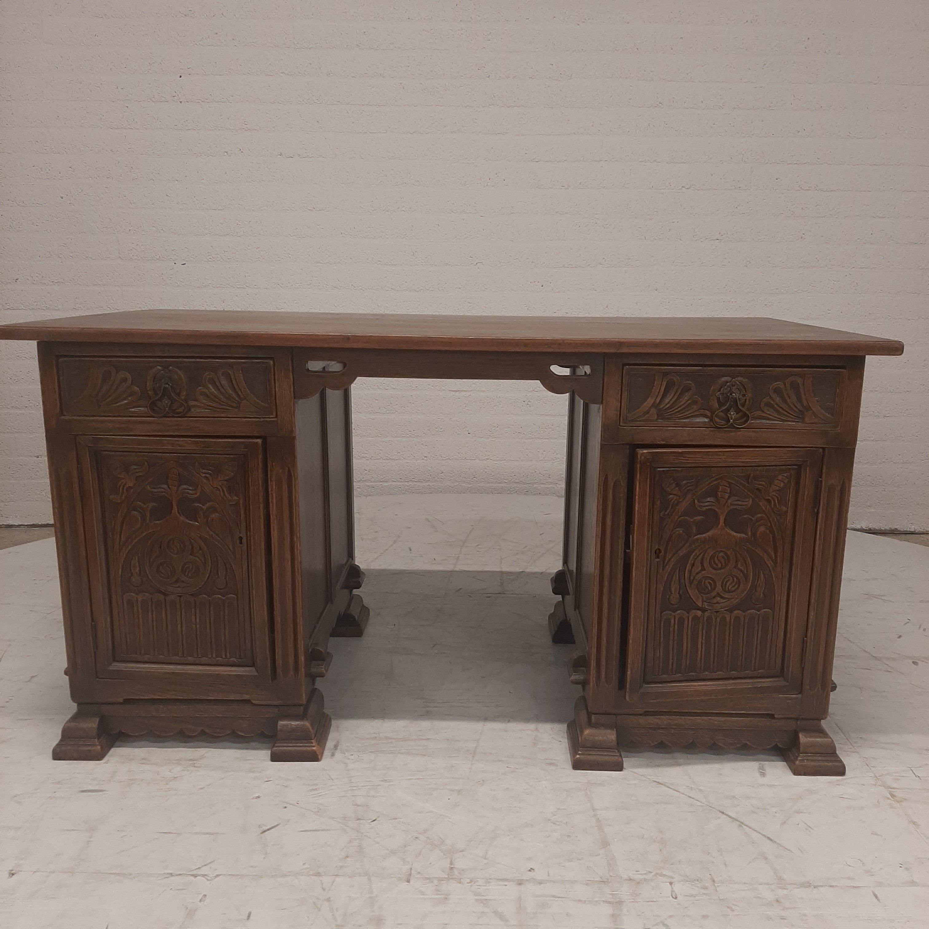 Eiken bureau houtsnijwerk frontjes