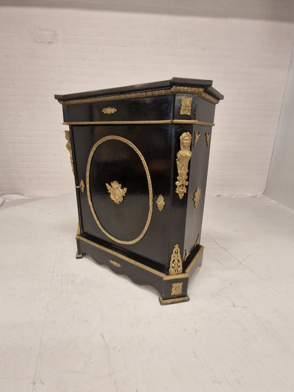Napoleon III-stijl penantkast of dressoir