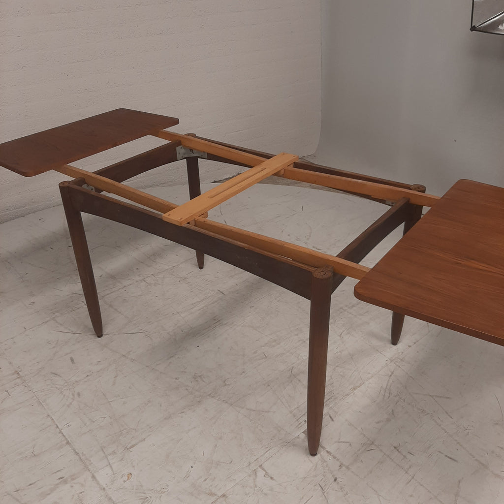 Uitschuifbare tafel 3 delig