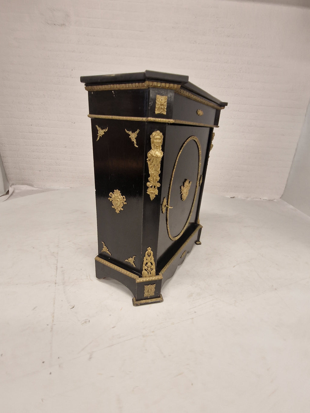 Napoleon III-stijl penantkast of dressoir