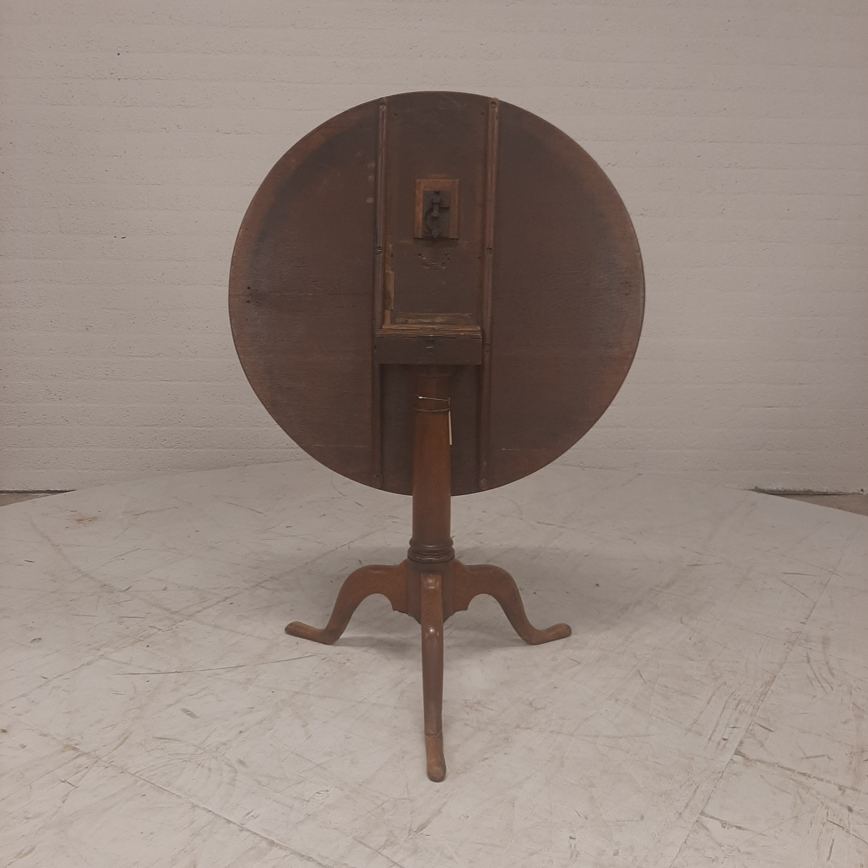 Kleine ronde keukentafel driepoot opklapbaar