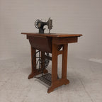 Gazelle trapnaaimachine in meubel