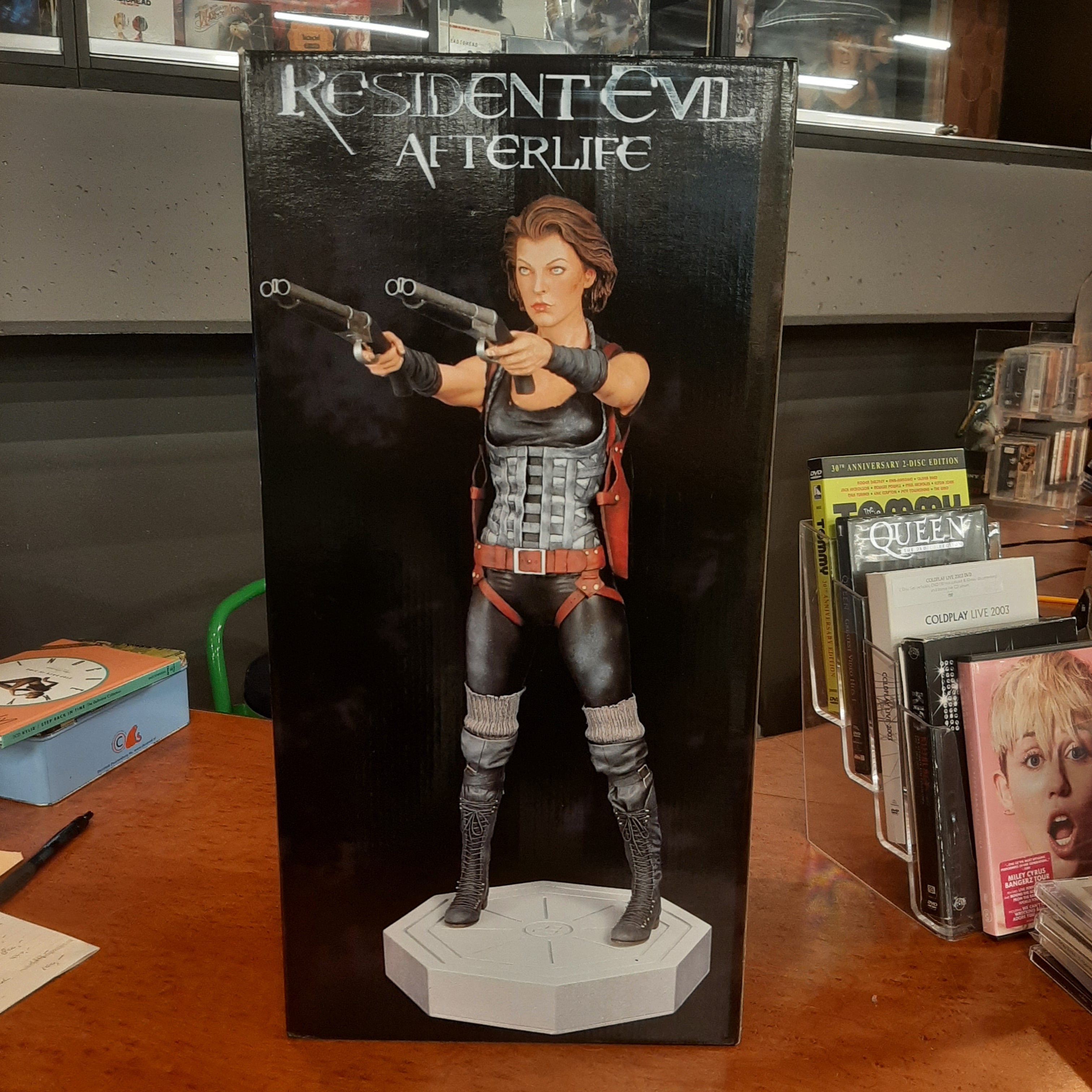 Alice Resident Evil groot
