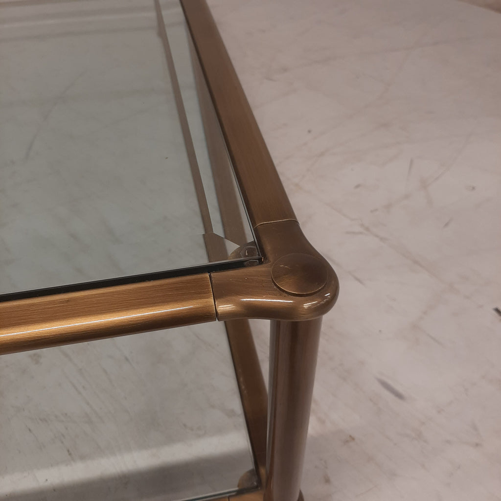Messing salontafel met twee glasplaten