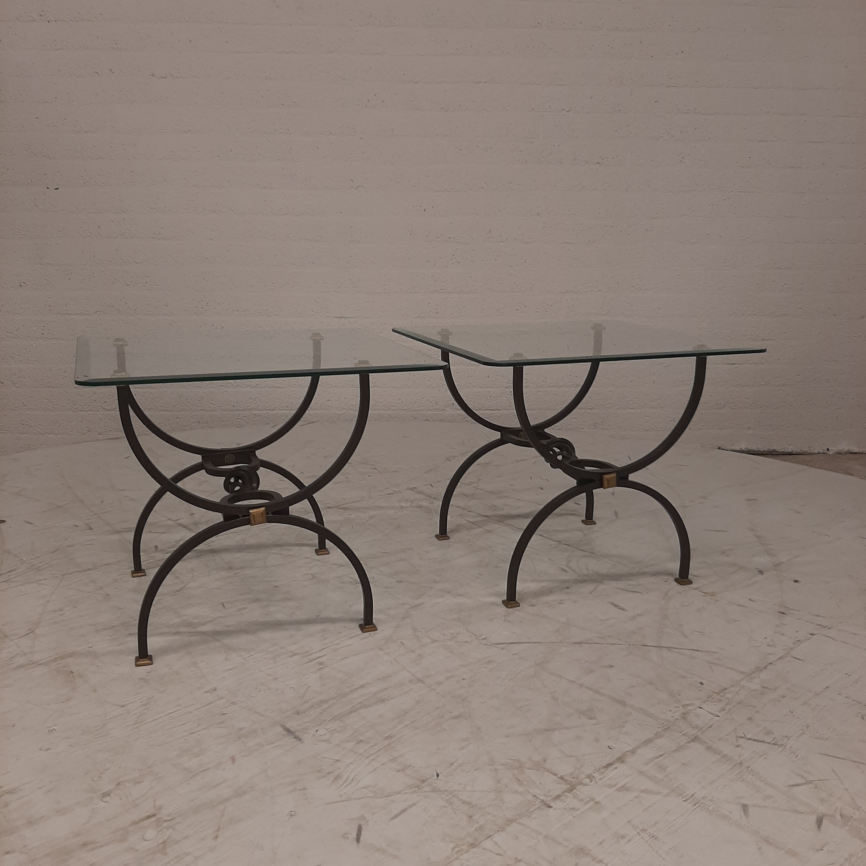 Set bijzetafeltjes glasplaat