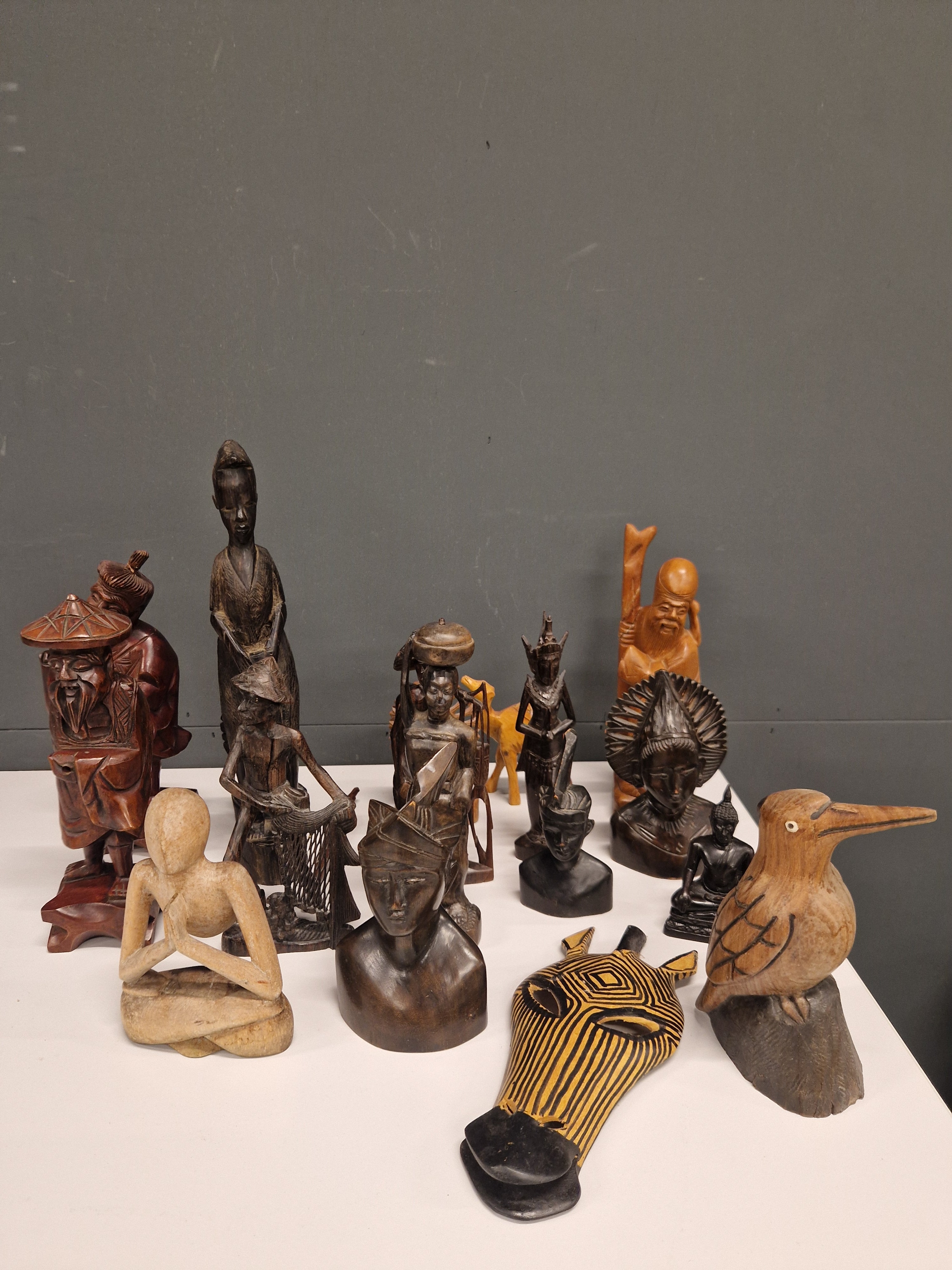 Houtsnijwerk, buitenland