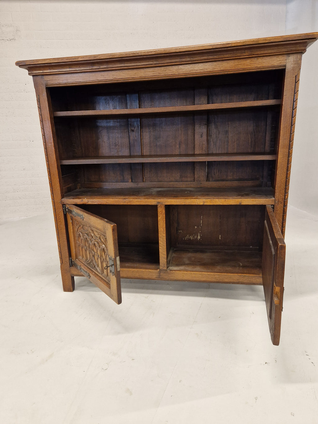 Mechelse kast, eiken boekenkast