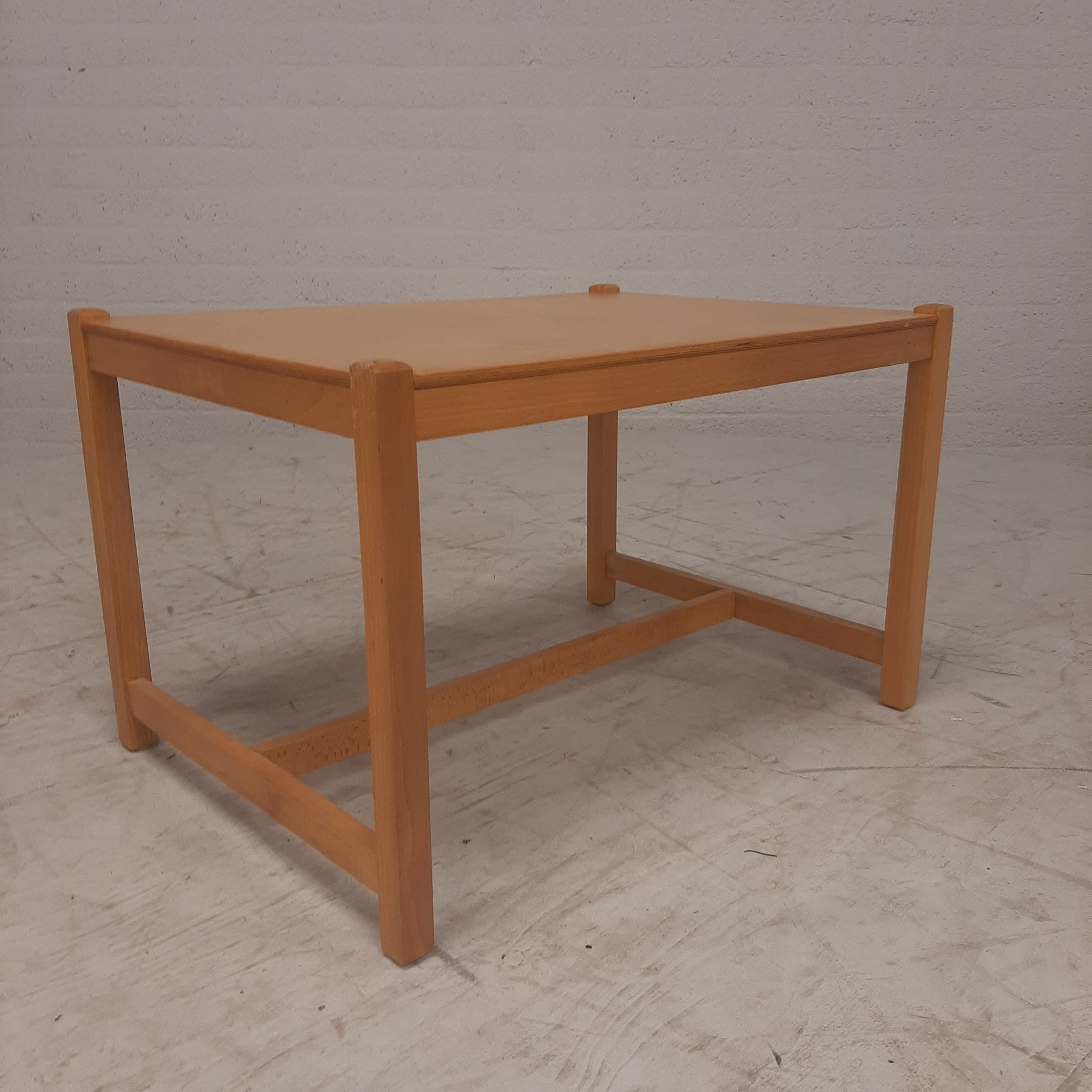Eiken vintage tafeltje mutiplex blad