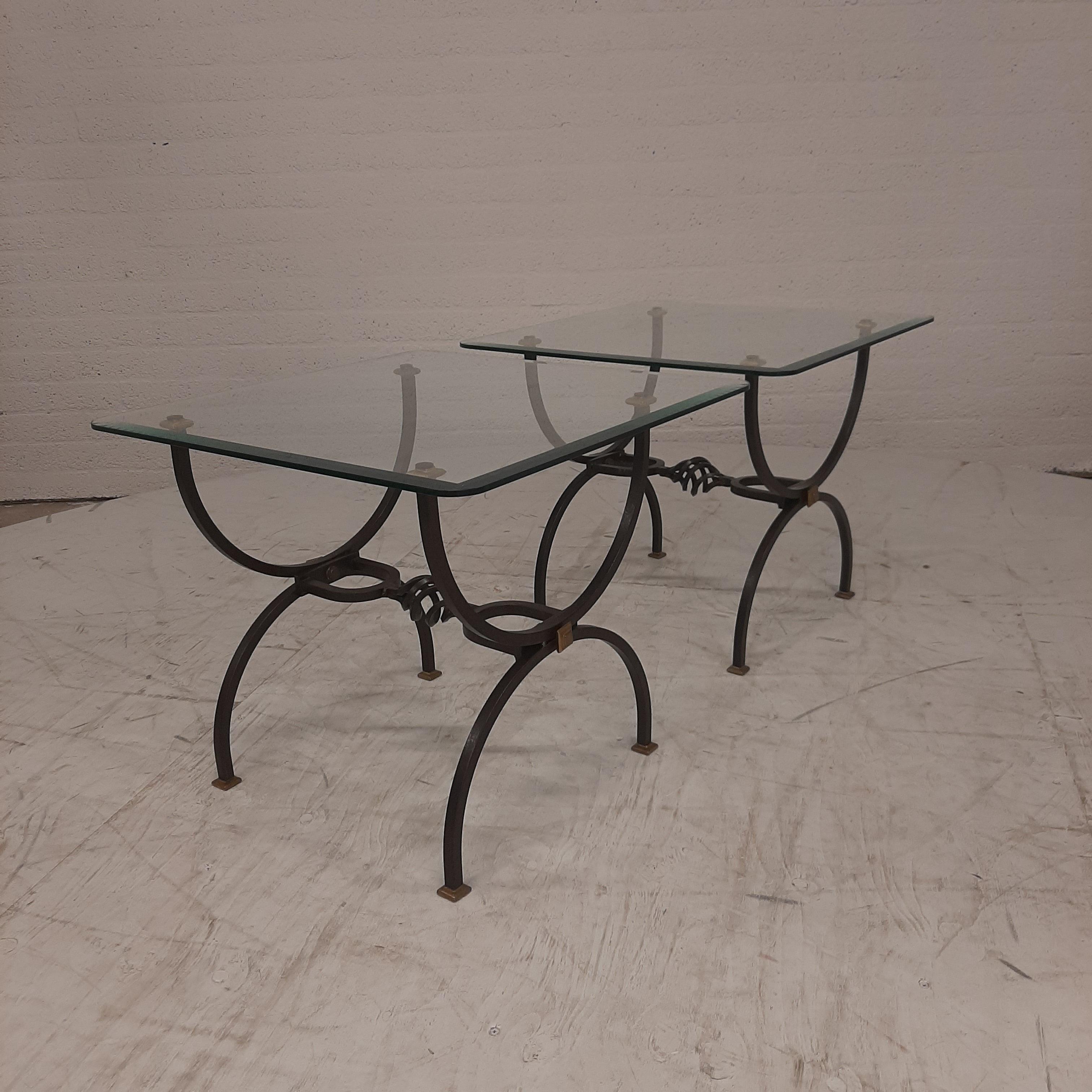 Set bijzetafeltjes glasplaat