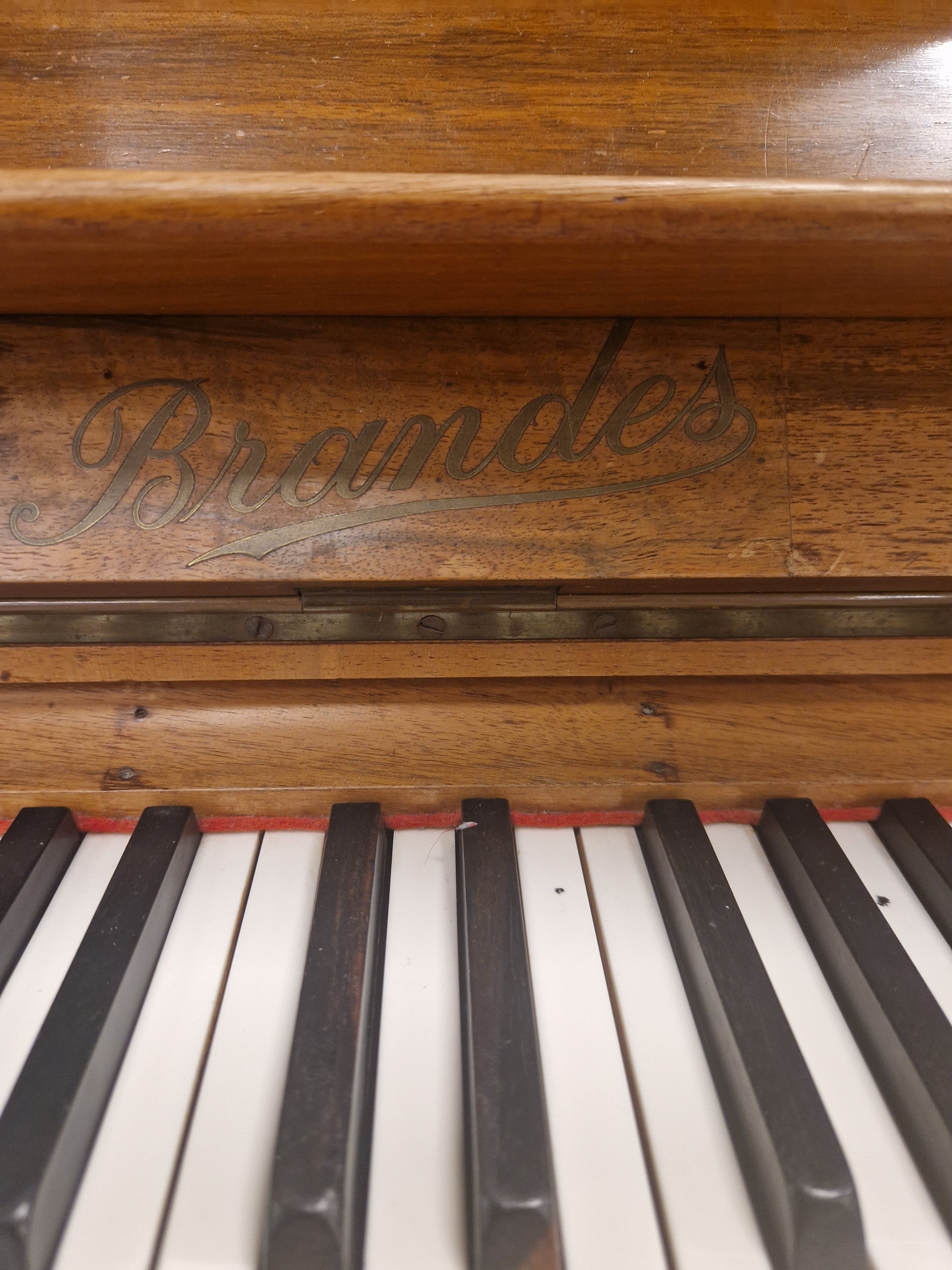 19e eeuwse piano, zeer decoratief