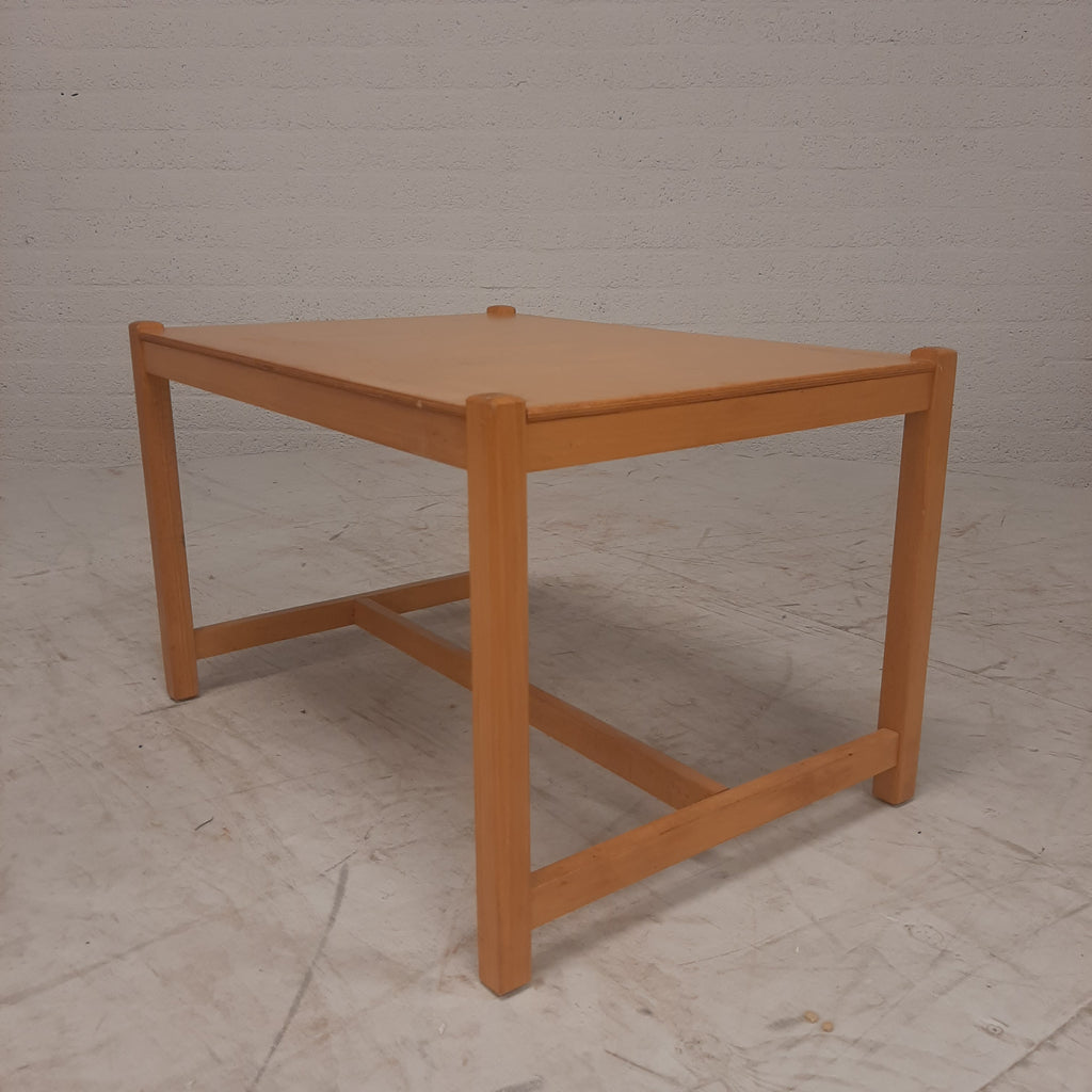 Eiken vintage tafeltje mutiplex blad