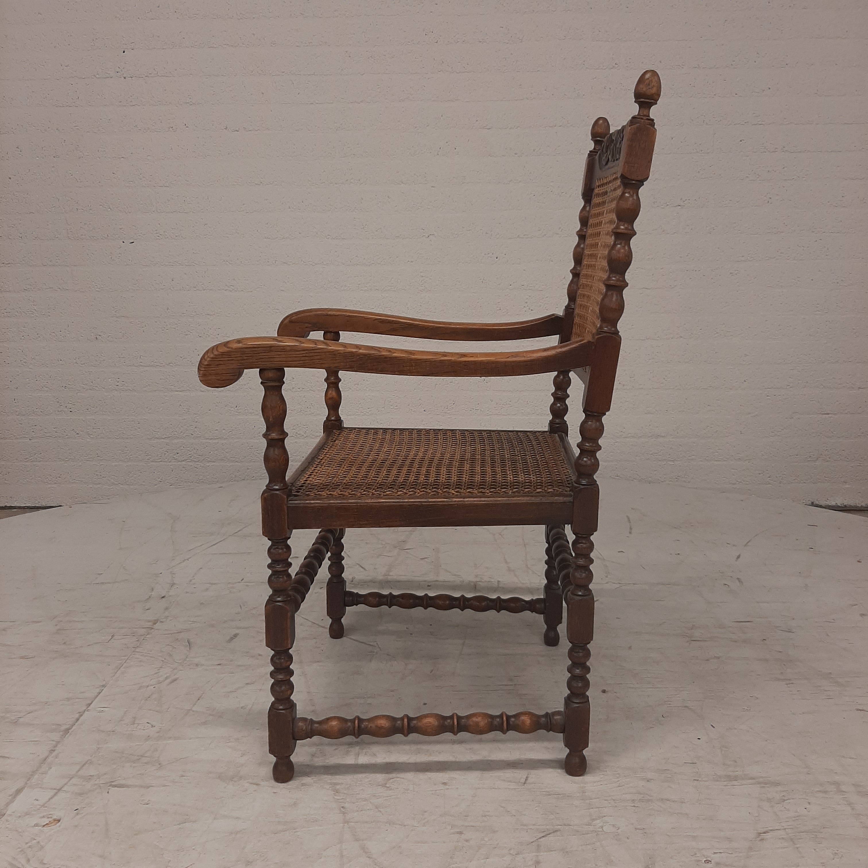 Vintage bibliotheekstoel