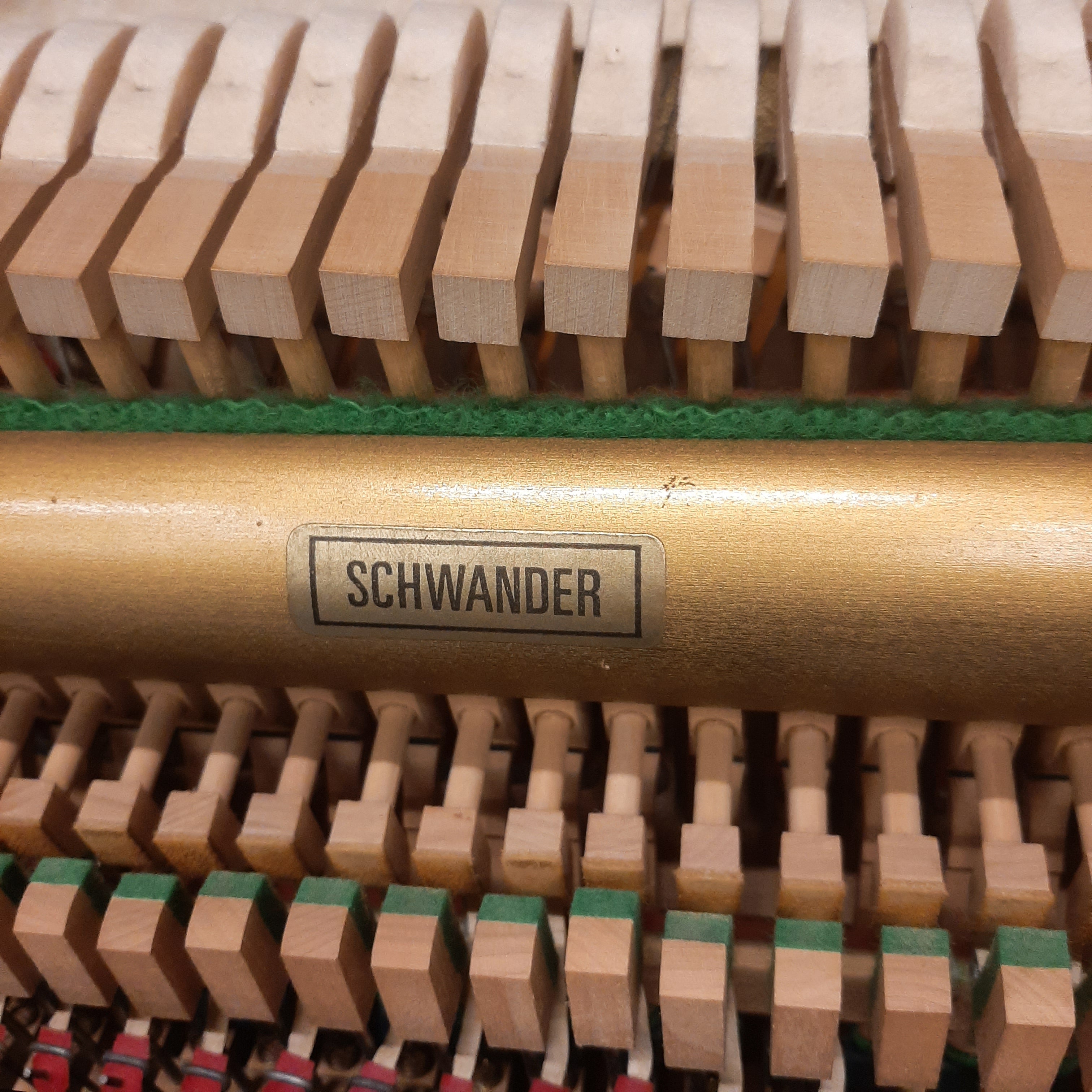 Caraiman zwarte piano