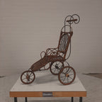 Antieke poppenwagen