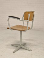 Industriele atelierstoel